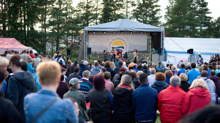 Siedmy ročník festivalu ZA JAZEROM v Šuňave