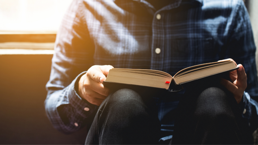 Recenzujeme, komentujeme a vyhrávame (2/2015)