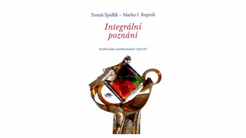 Recenzujeme, komentujeme a vyhrávame (11/2015)