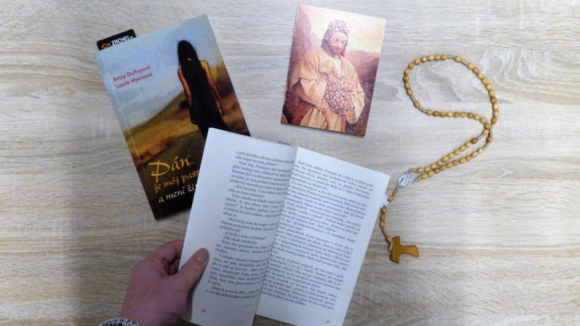 Recenzia na knihu Pán je môj pastier… a mení životy od sestrier Betsy Duffeyovej a Laurie Myersovej