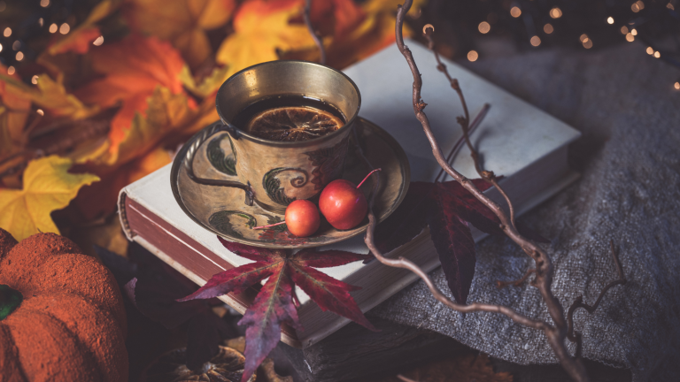 Martin na bielom koni neprišiel. Michal Zamkovský, kráľovná Hramónia, Otec Hieronym a ďalší sú však tu!