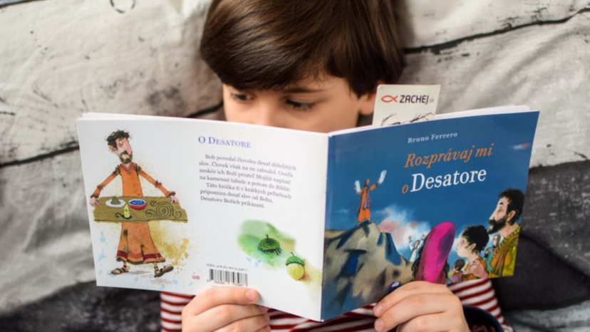 Recenzia na detskú knihu: Rozprávaj mi o Desatore