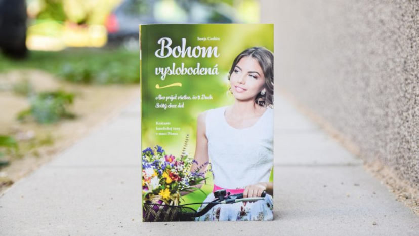 Bohom vyslobodená (recenzia)