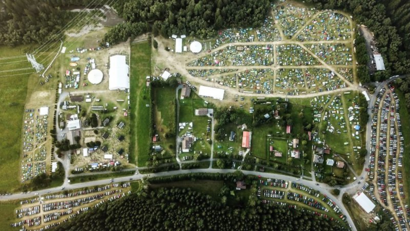 CampFest oslávil 20 rokov. Jeho účastníci sa tentokrát modlili za „premenu“