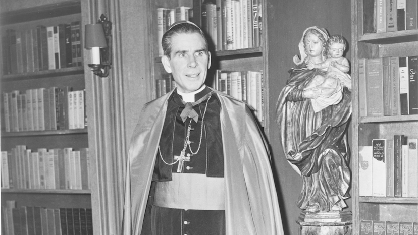 Spoznajte heroický život ctihodného arcibiskupa Fultona Sheena