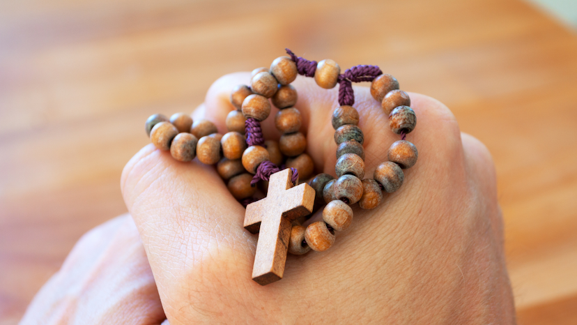 15 prisľúbení Panny Márie tým, ktorí sa modlia ruženec