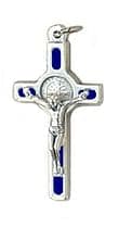 Prívesok: benediktínsky krížik, kovový - modrý