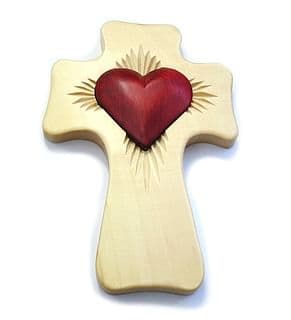 Drevorezba: mohutný kríž so srdcom - bledý