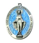 Dekorácia na zavesenie: Zázračná medaila, kovová s modrým pozadím - 13,5 cm